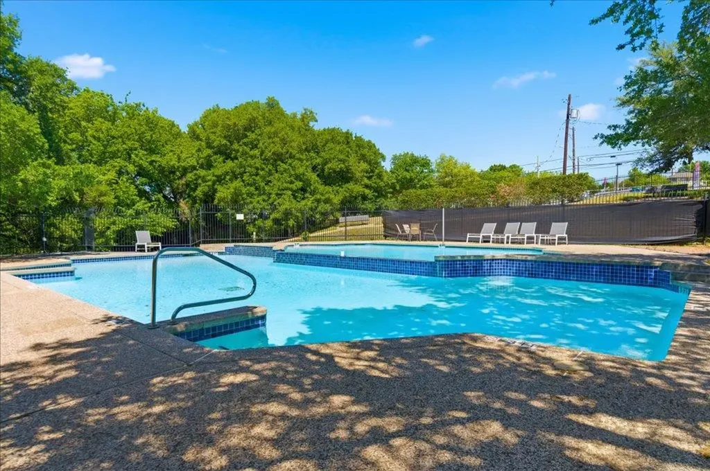 1015 E Yager Lane Austin TX 78753