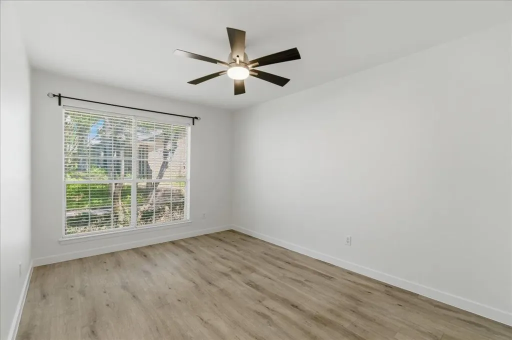 1015 E Yager Lane Austin TX 78753