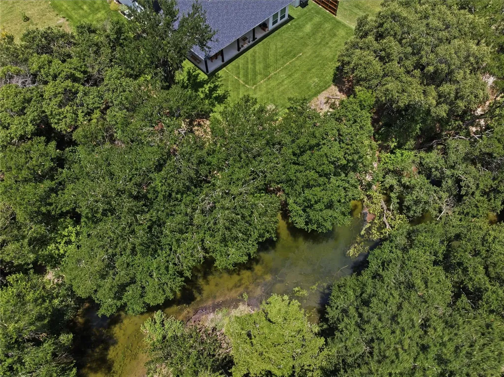 150 Mcnaughton Drive Liberty Hill TX 78642