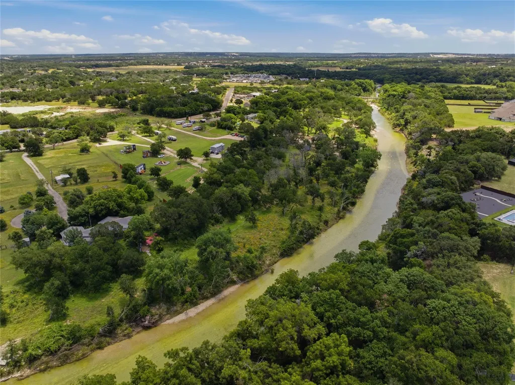 150 Mcnaughton Drive Liberty Hill TX 78642