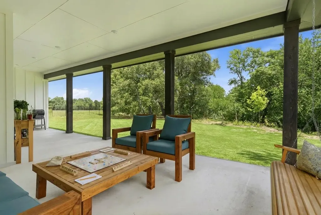 150 Mcnaughton Drive Liberty Hill TX 78642