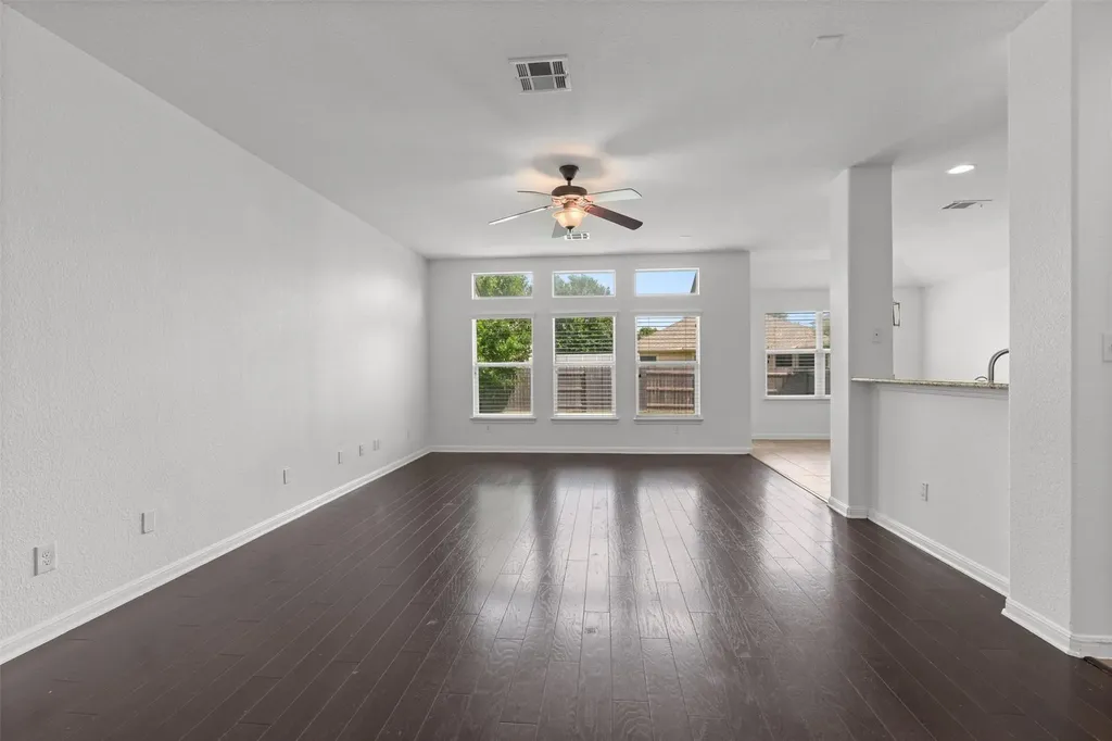 1049 Regency Lane Round Rock TX 78665