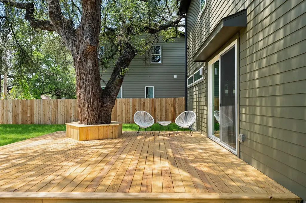 6409 Bradsher Austin TX 78745