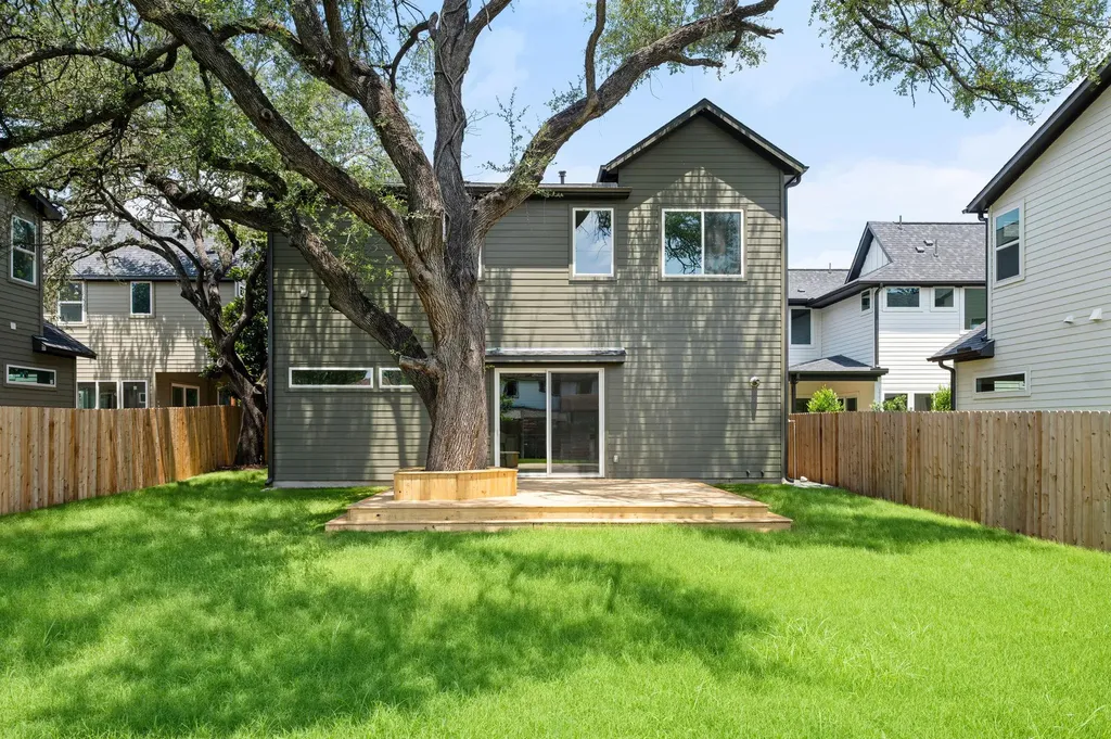6409 Bradsher Austin TX 78745