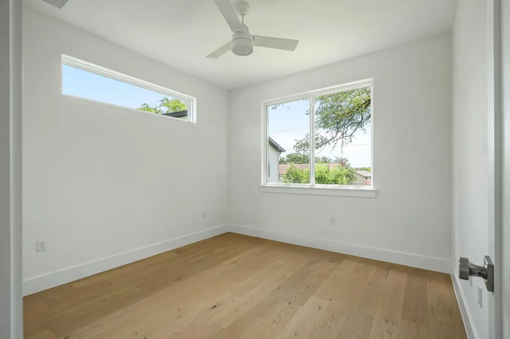 6409 Bradsher Austin TX 78745
