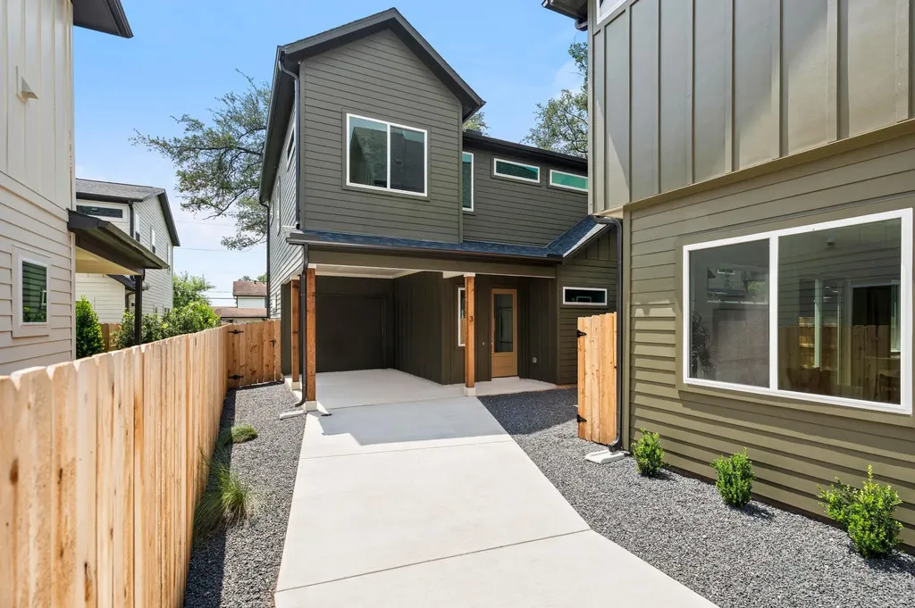 6409 Bradsher Austin TX 78745