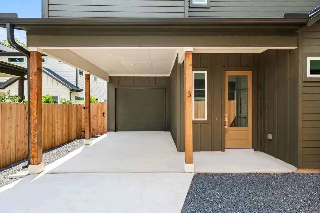 6409 Bradsher Austin TX 78745
