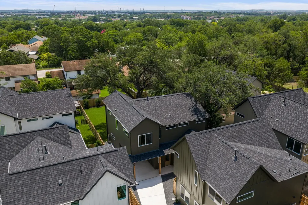 6409 Bradsher Austin TX 78745