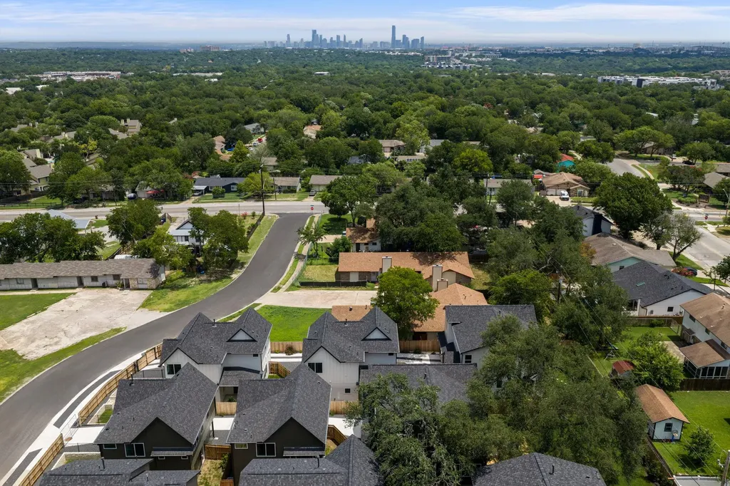 6409 Bradsher Austin TX 78745