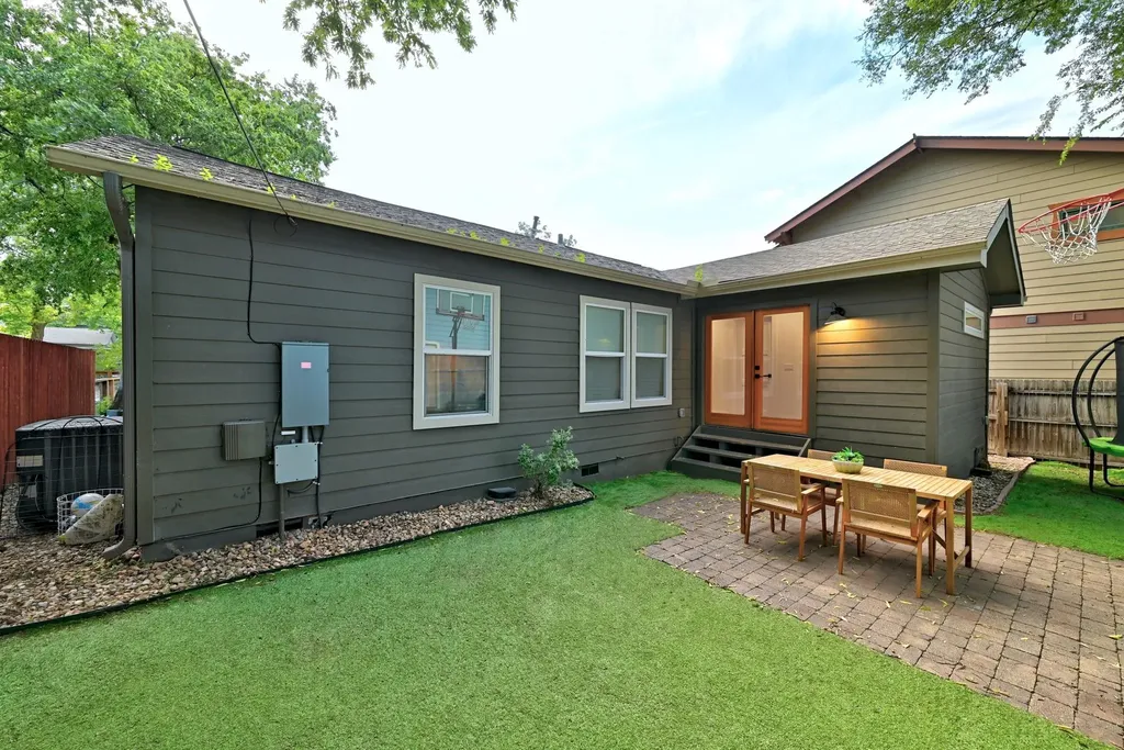 5409 Avenue H Austin TX 78751
