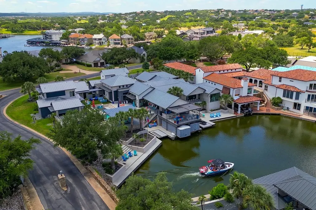 116 Wennmohs Place Horseshoe Bay TX 78657