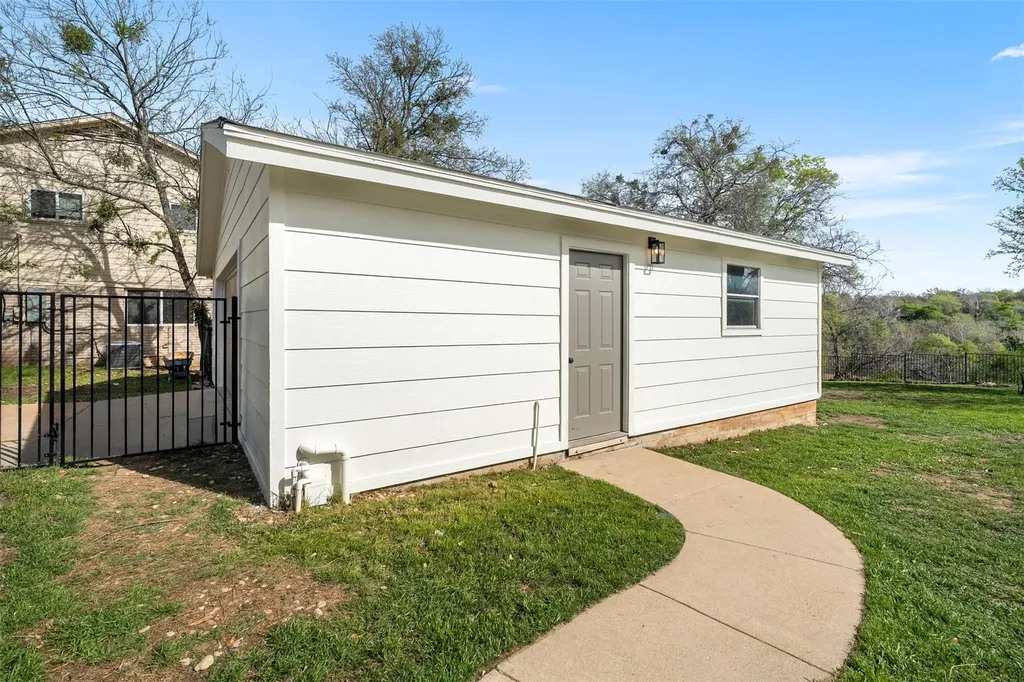 129 Ridgecrest Road Georgetown TX 78628