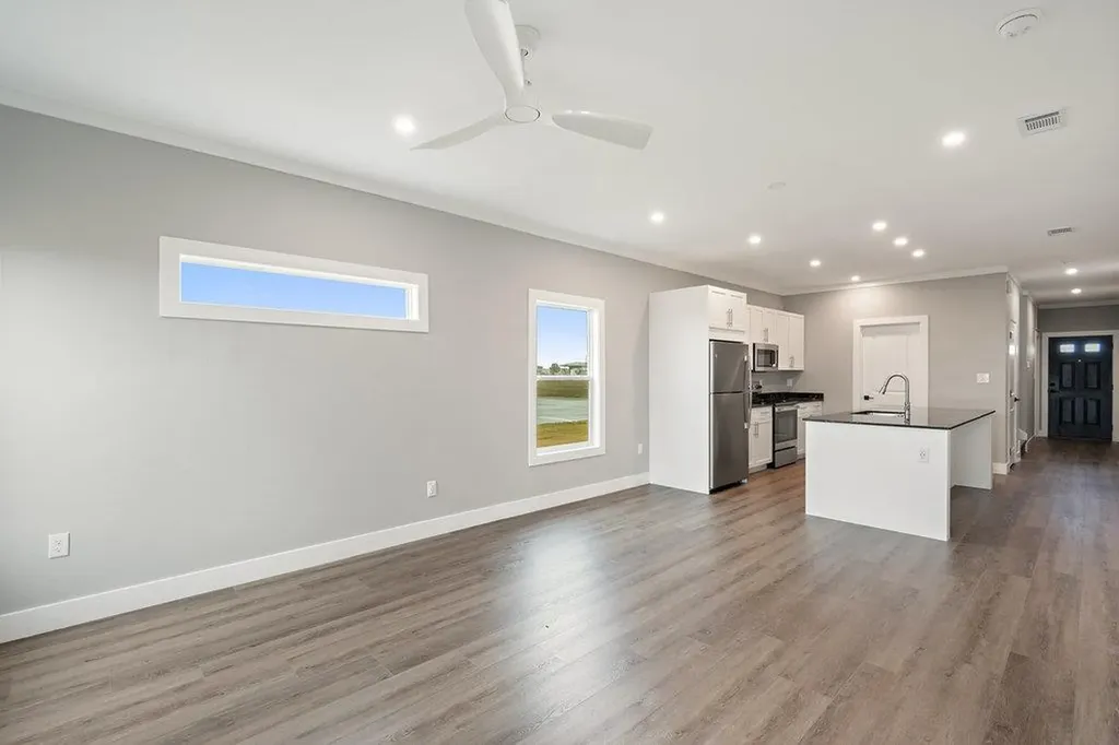 2025 Applewood Drive Lockhart TX 78644