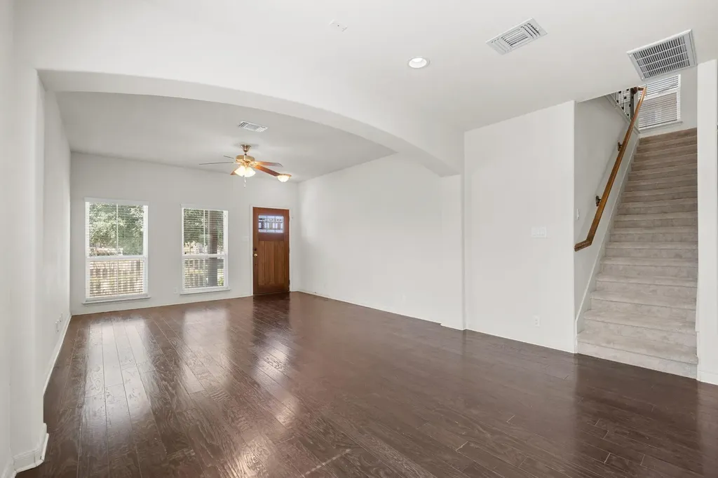 8601 Rock Pigeon Drive Austin TX 78729