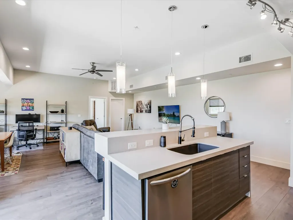 604 N Bluff Drive Austin TX 78745