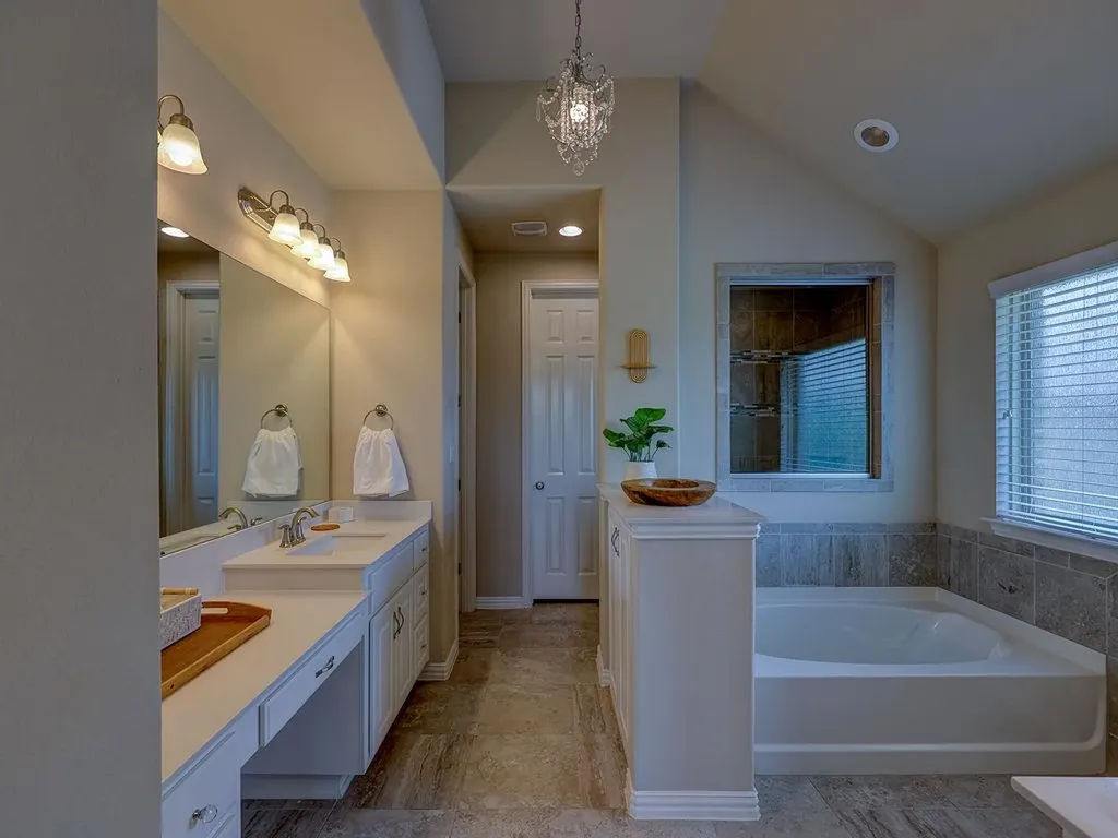5117 Texas Bluebell Drive Spicewood TX 78669