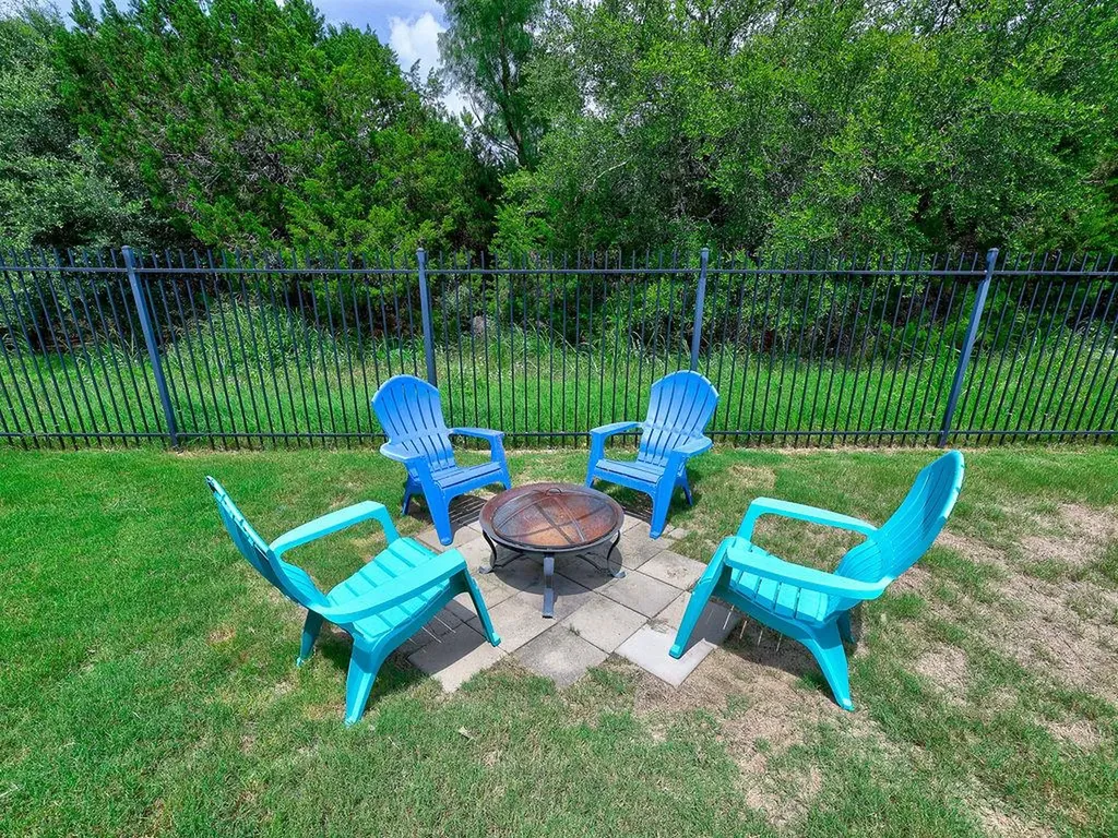 5117 Texas Bluebell Drive Spicewood TX 78669
