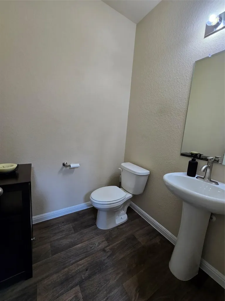 212 Yoakum Street Leander TX 78641