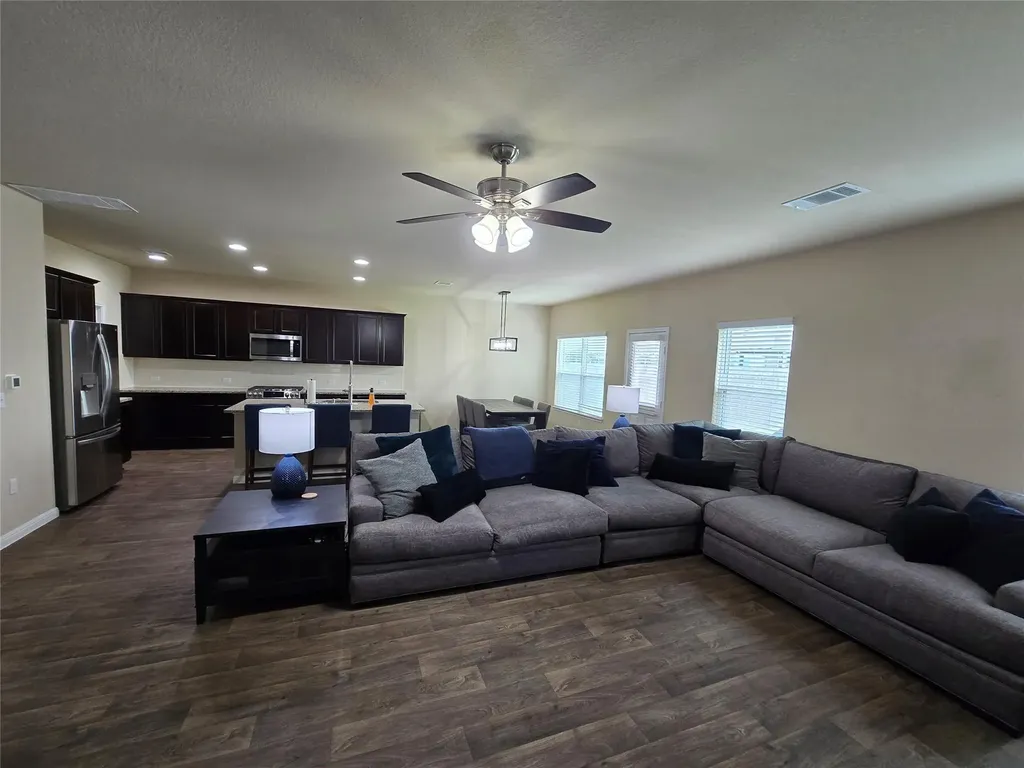 212 Yoakum Street Leander TX 78641