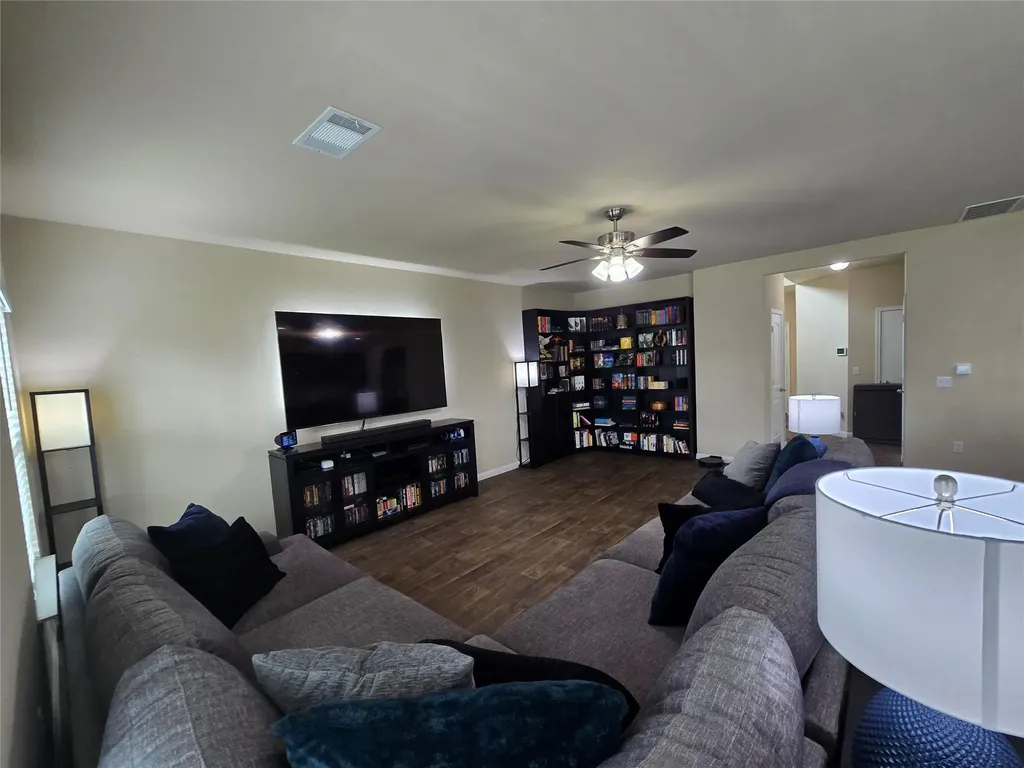 212 Yoakum Street Leander TX 78641