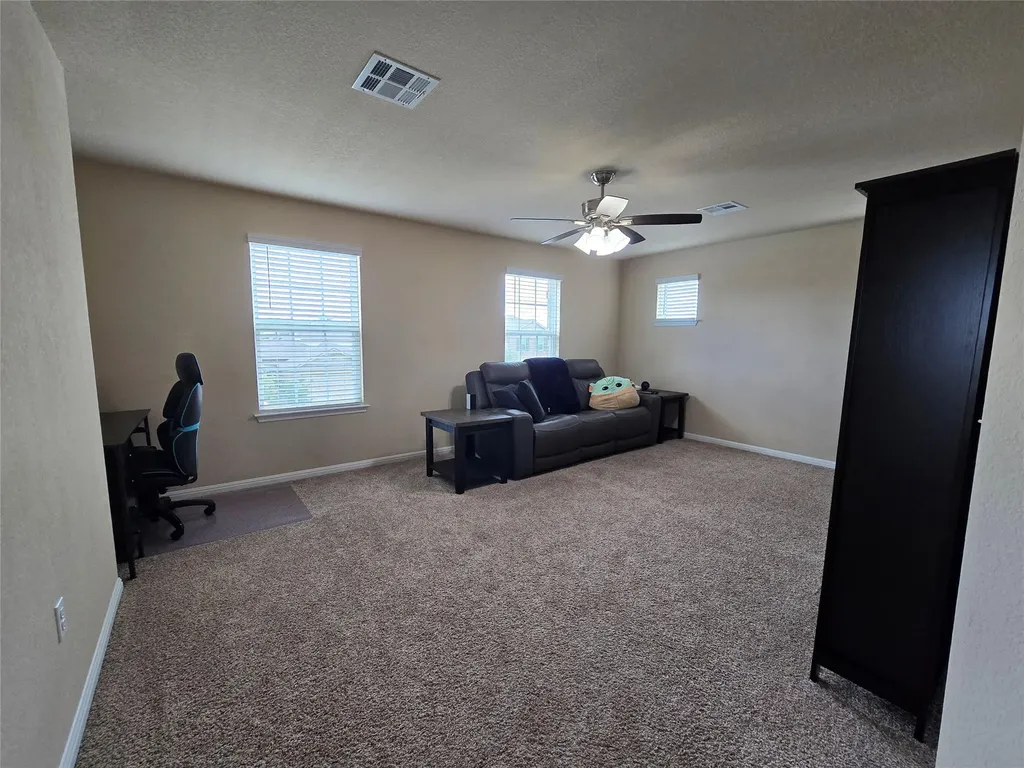212 Yoakum Street Leander TX 78641