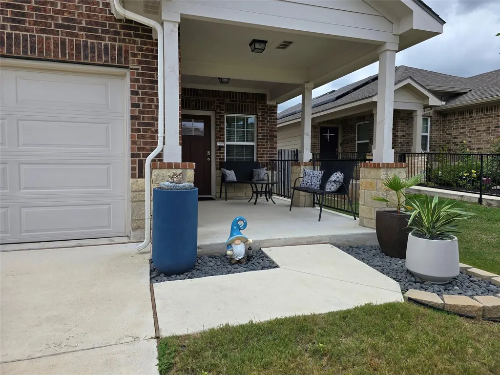 212 Yoakum Street Leander TX 78641