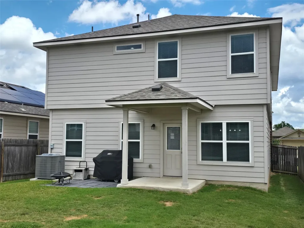 212 Yoakum Street Leander TX 78641