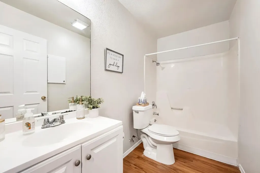 2301 Dove Springs Drive Austin TX 78744