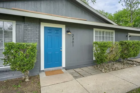 2301 Dove Springs Drive Austin TX 78744