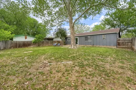 2301 Dove Springs Drive Austin TX 78744