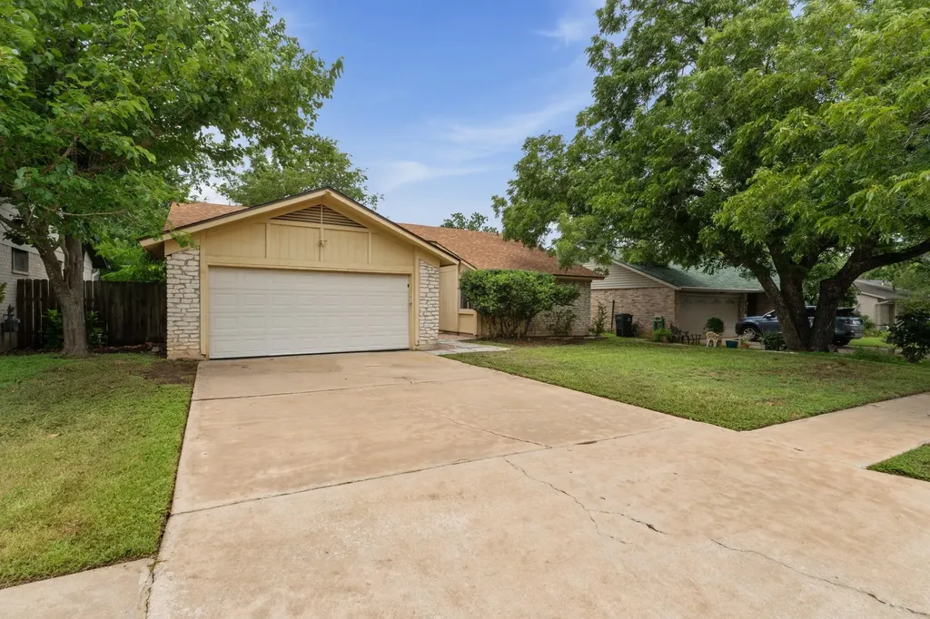 10218 Missel Thrush Drive Austin TX 78750