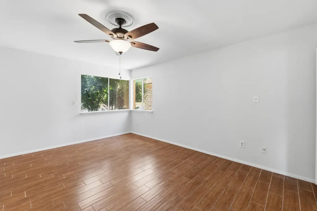 10218 Missel Thrush Drive Austin TX 78750