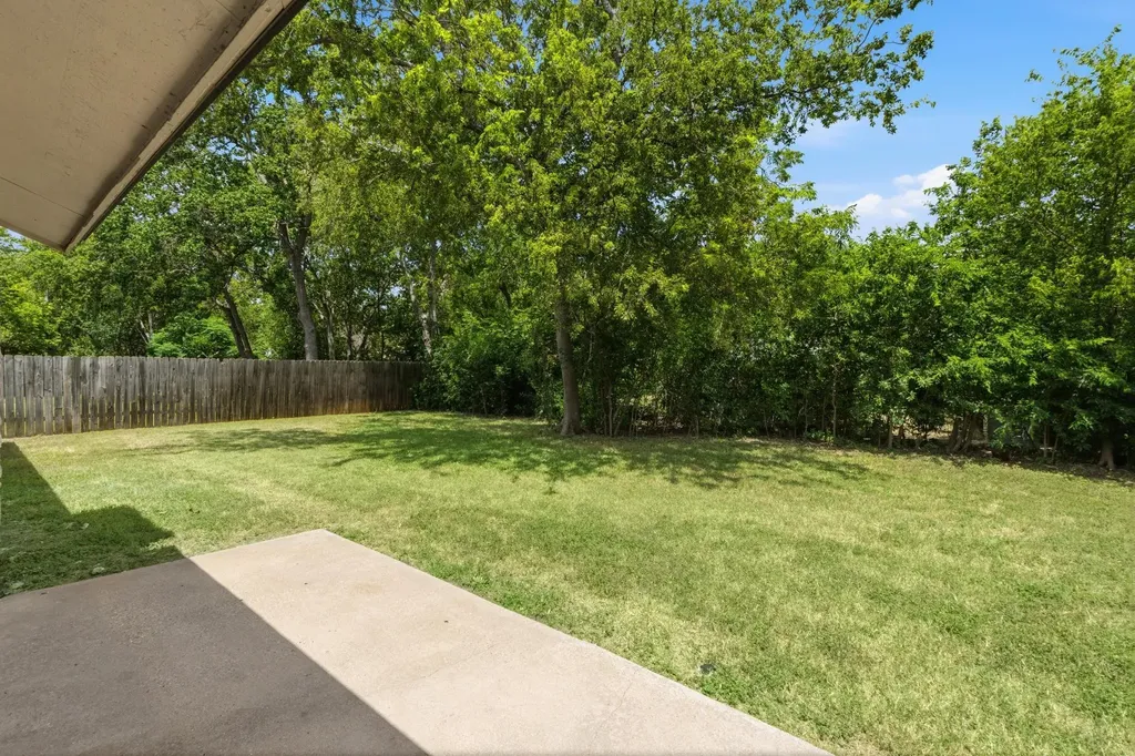 10218 Missel Thrush Drive Austin TX 78750