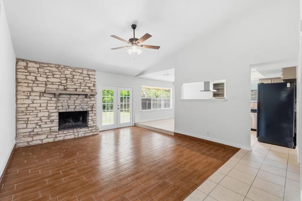 10218 Missel Thrush Drive Austin TX 78750