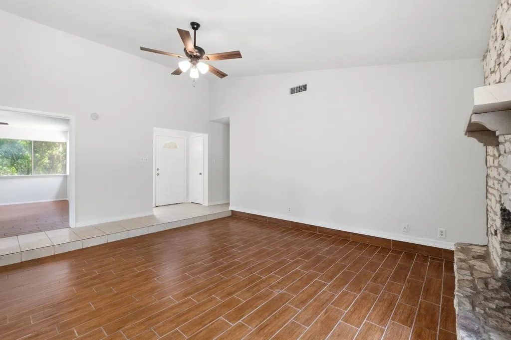 10218 Missel Thrush Drive Austin TX 78750