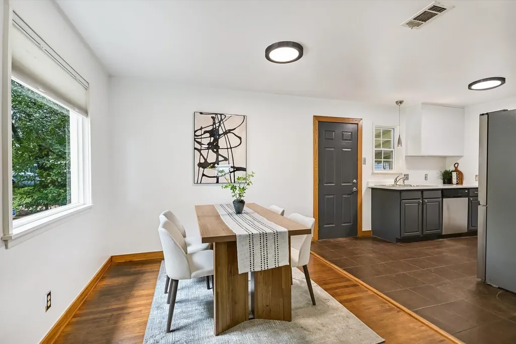3013 E 18th Street Austin TX 78702