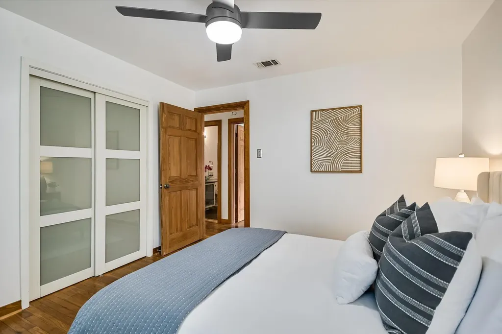 3013 E 18th Street Austin TX 78702