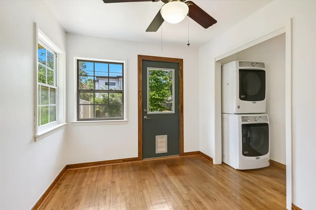 3013 E 18th Street Austin TX 78702