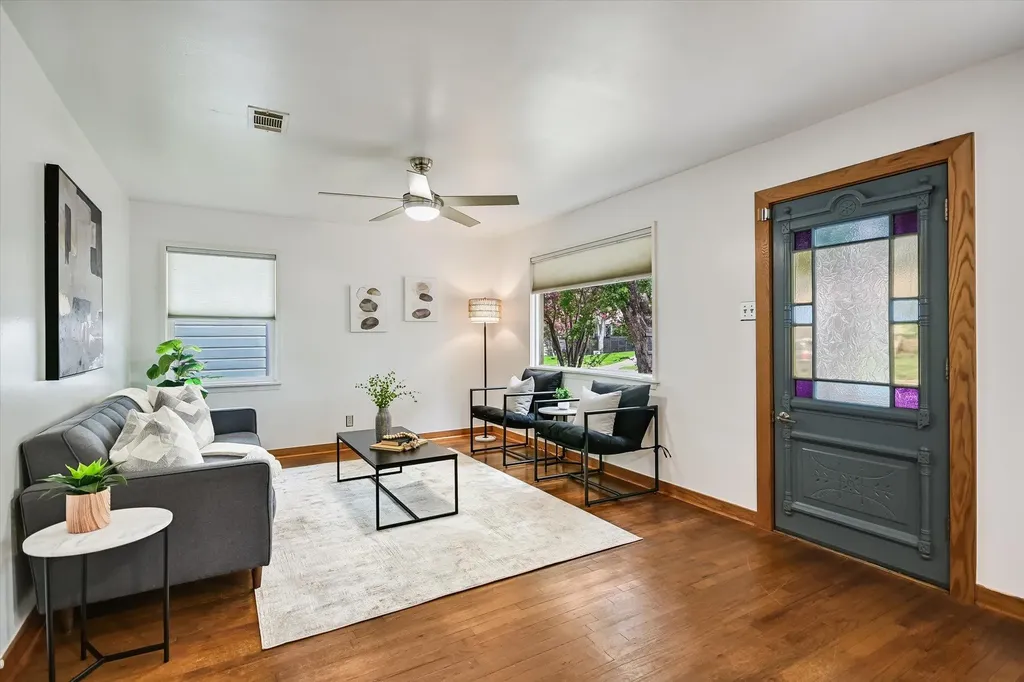 3013 E 18th Street Austin TX 78702