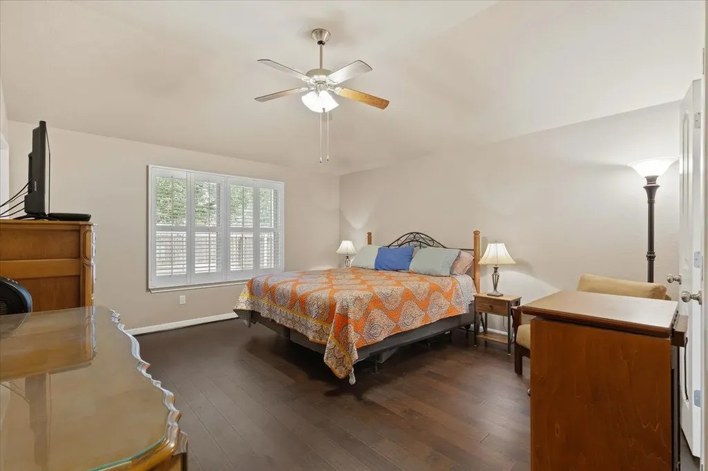 162 Sugar Creek Buda TX 78610