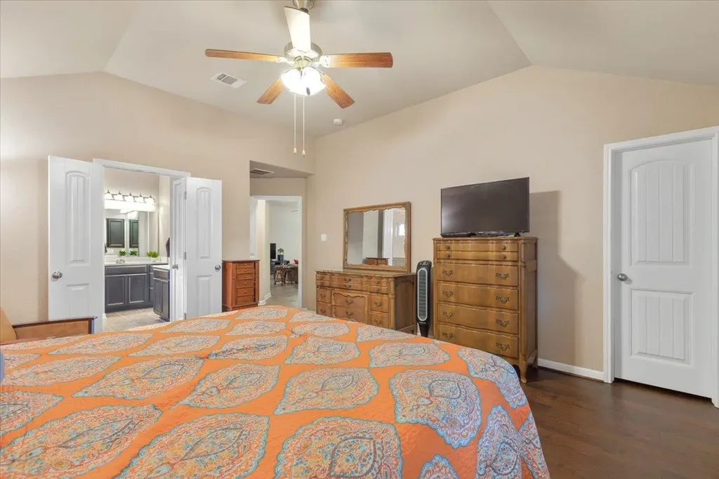162 Sugar Creek Buda TX 78610