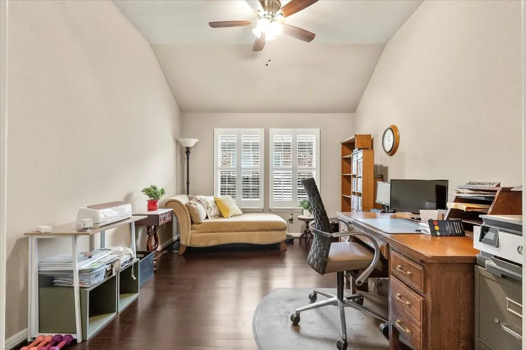 162 Sugar Creek Buda TX 78610