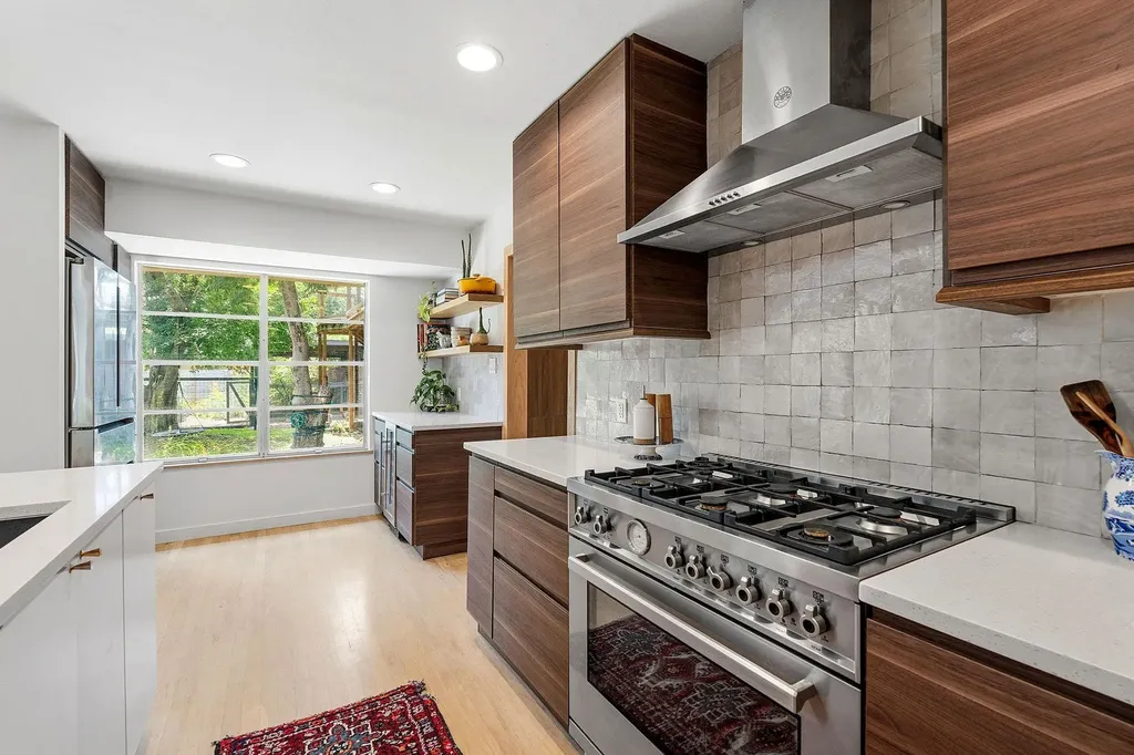 2205 Laramie Trail Austin TX 78745