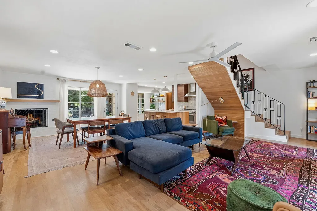 2205 Laramie Trail Austin TX 78745