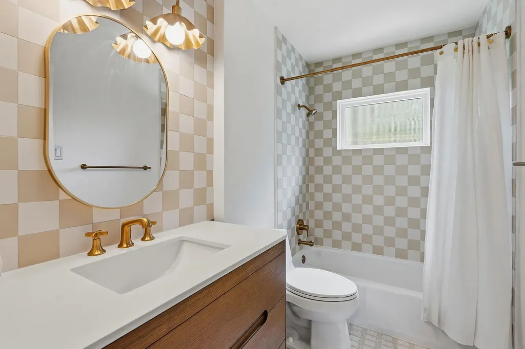 2205 Laramie Trail Austin TX 78745
