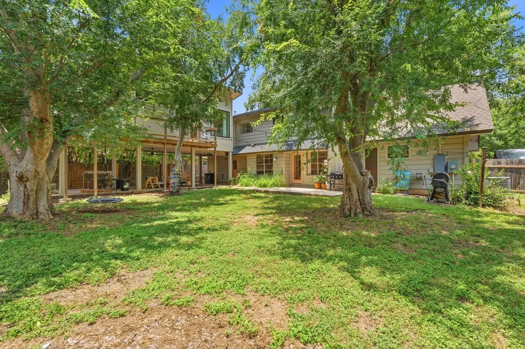 2205 Laramie Trail Austin TX 78745