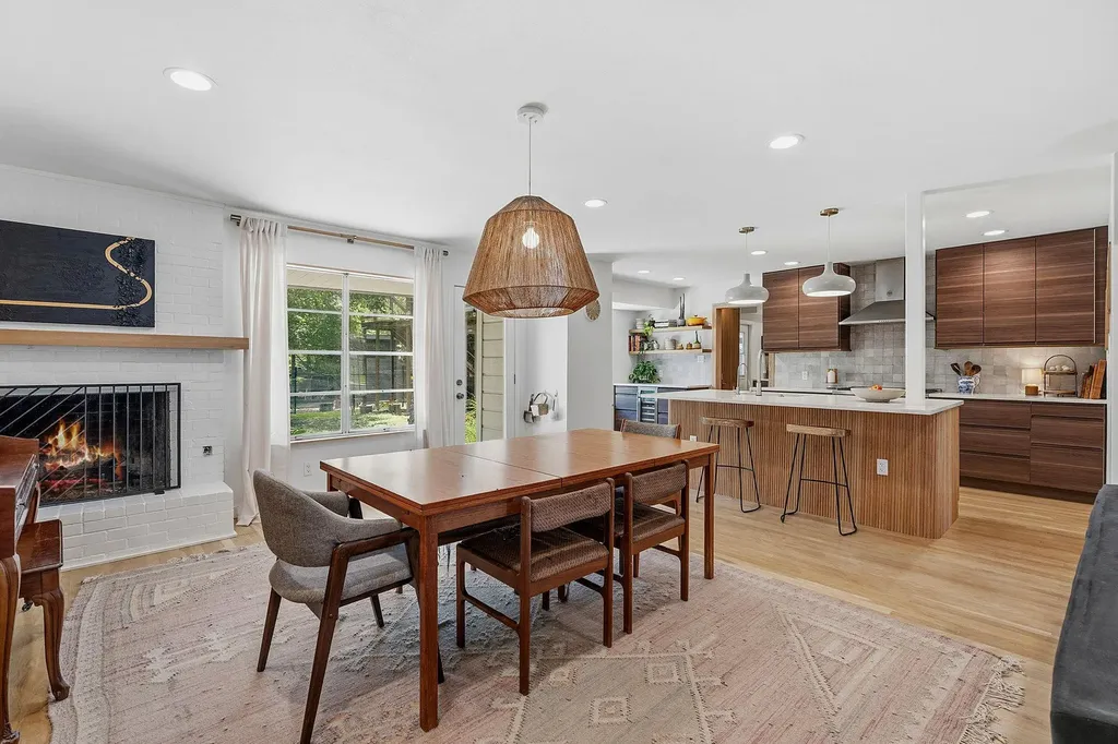2205 Laramie Trail Austin TX 78745