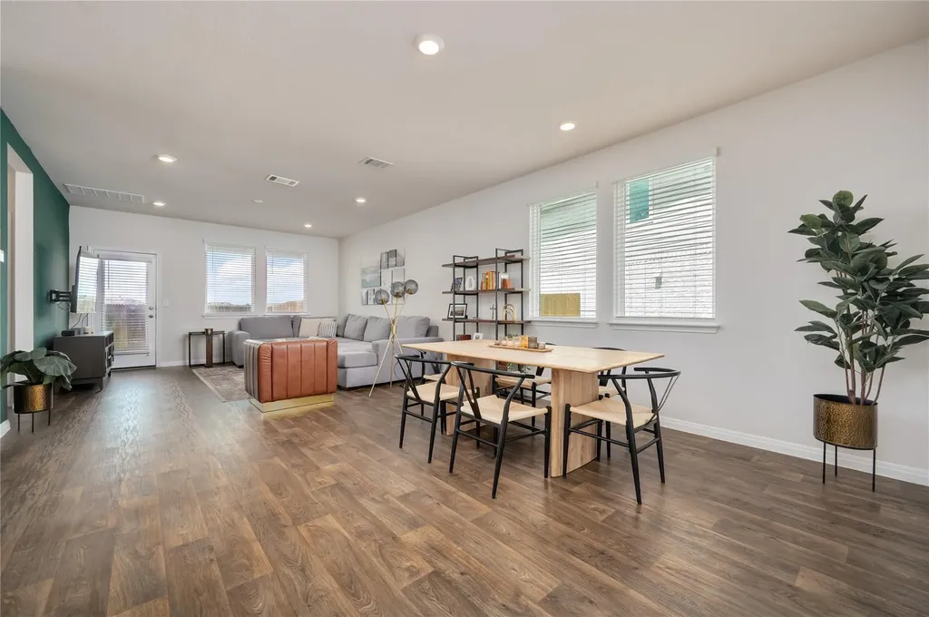 513 Emerald Cove Georgetown TX 78626