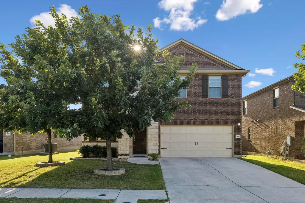 900 Myrna Bend Leander TX 78641