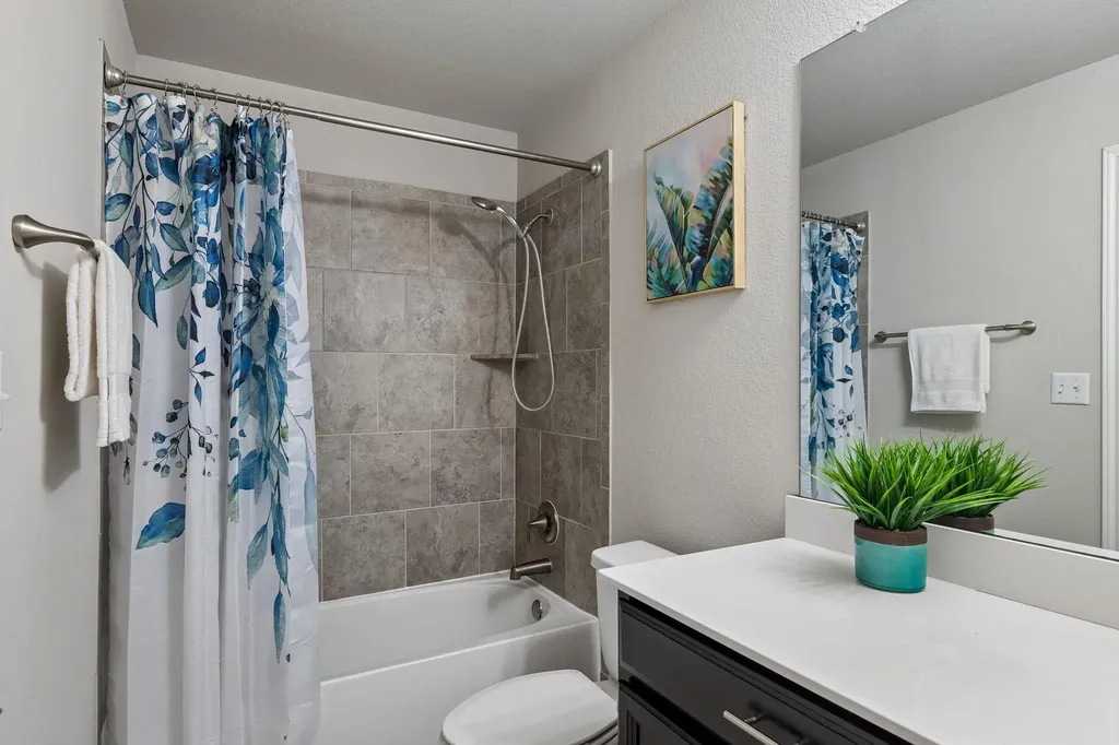900 Myrna Bend Leander TX 78641
